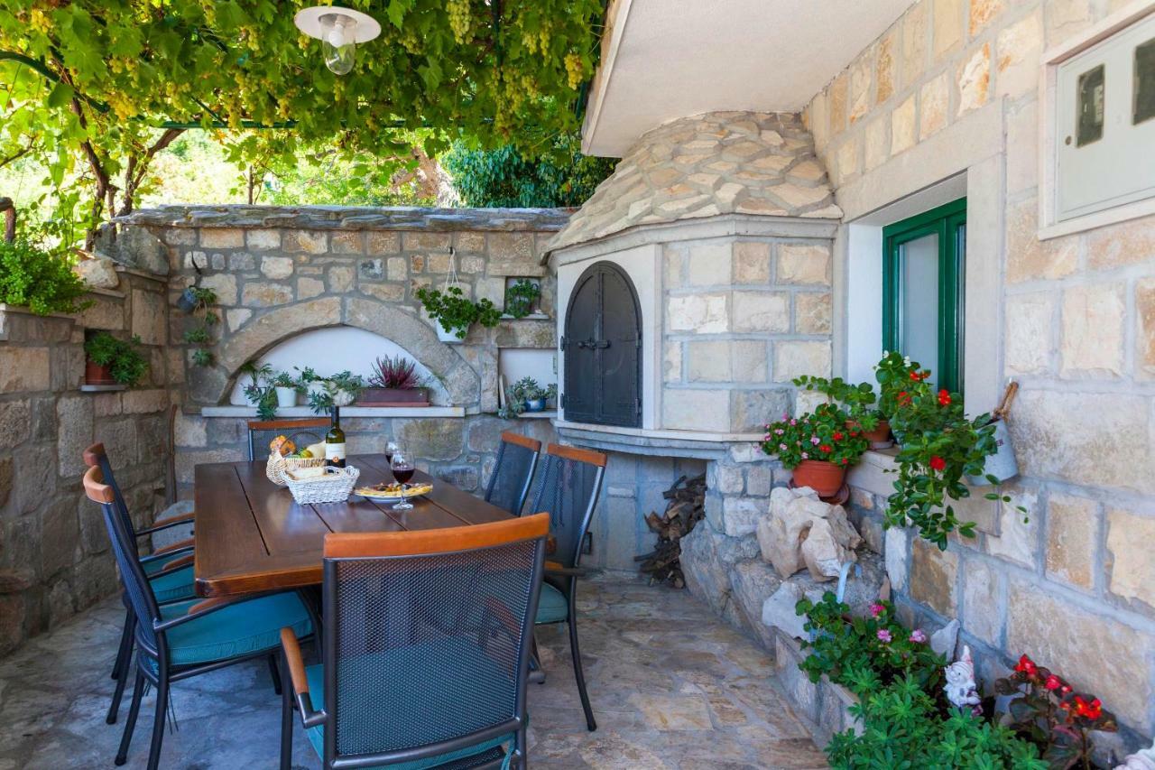 Holiday Home Lavanda Grubisic Тучепи Экстерьер фото